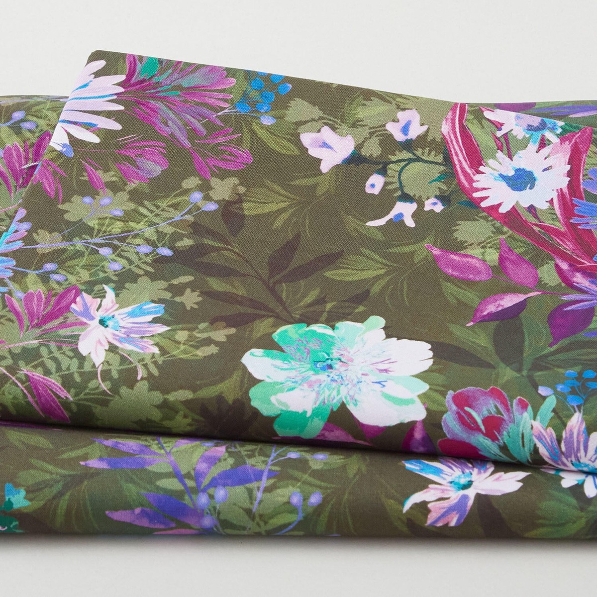 dreaming-of-flowers-favorites-basil-flowers-2-yard-cut
