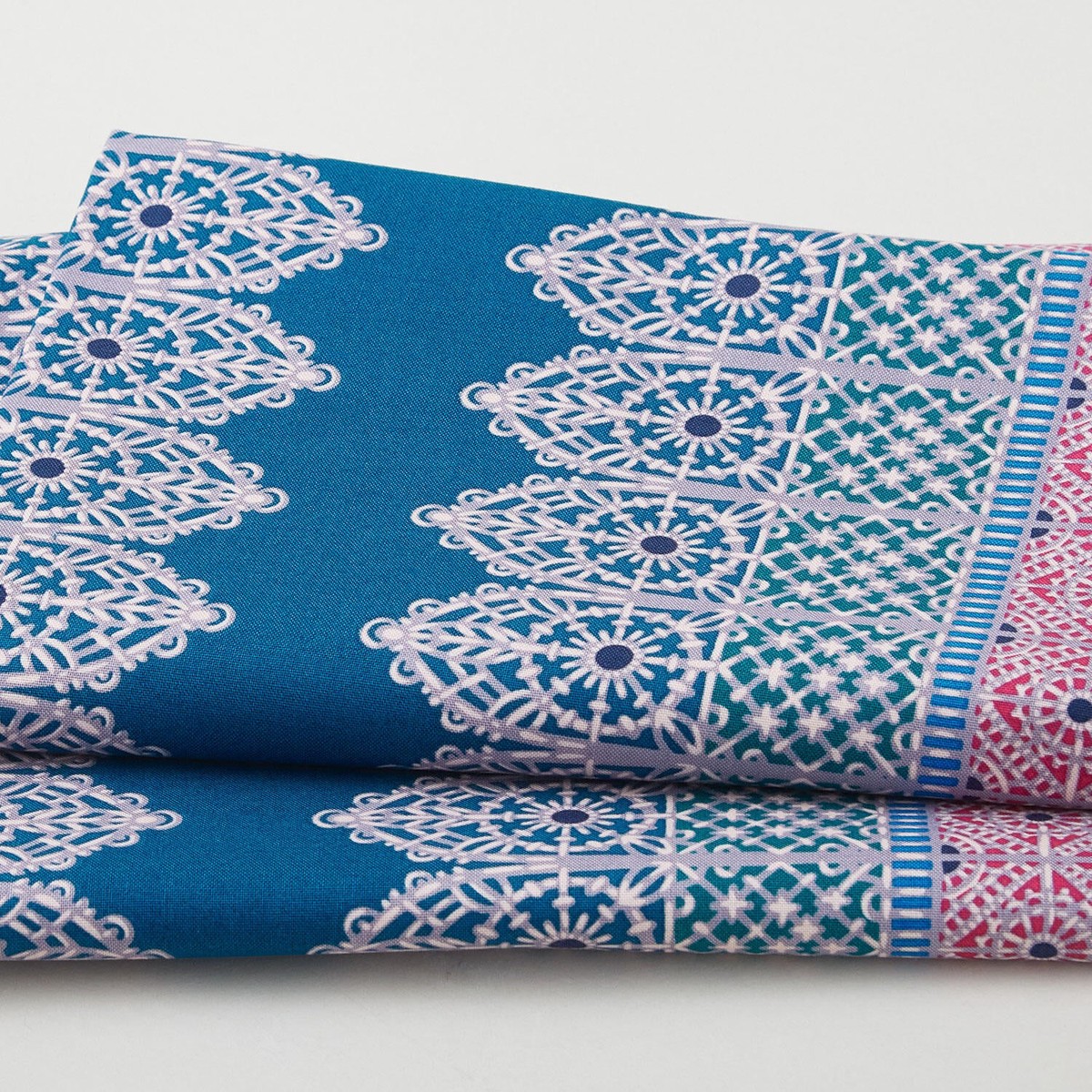 fluent-vestment-winter-2-yard-cut