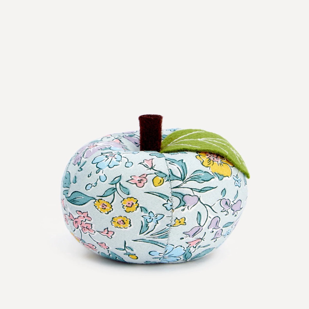 liberty-apple-pin-cushion