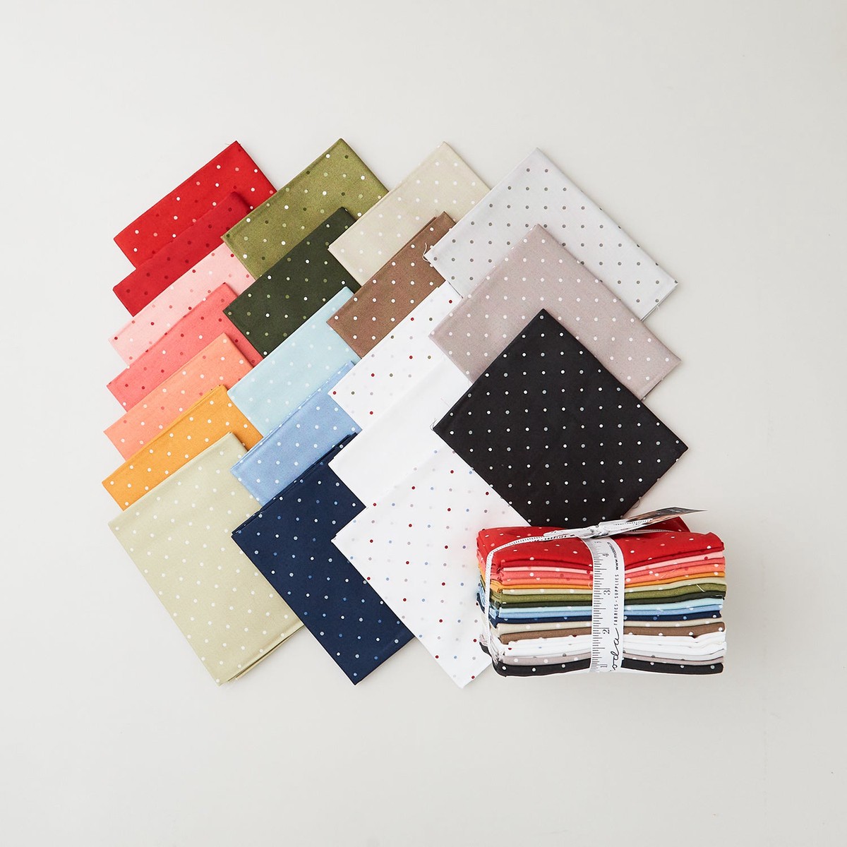 magic-dot-fat-quarter-bundle