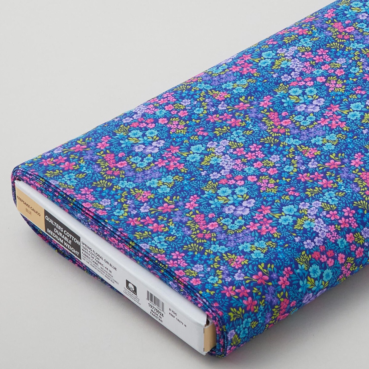 keepsake-calico-flower-garden-blue-pink-8-yard-bolt
