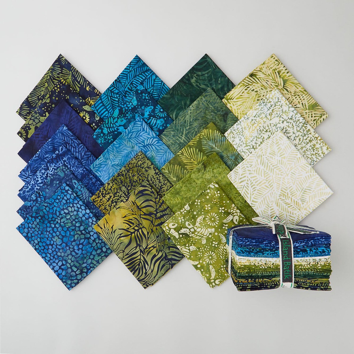 turtle-cove-batiks-fat-quarter-bundle
