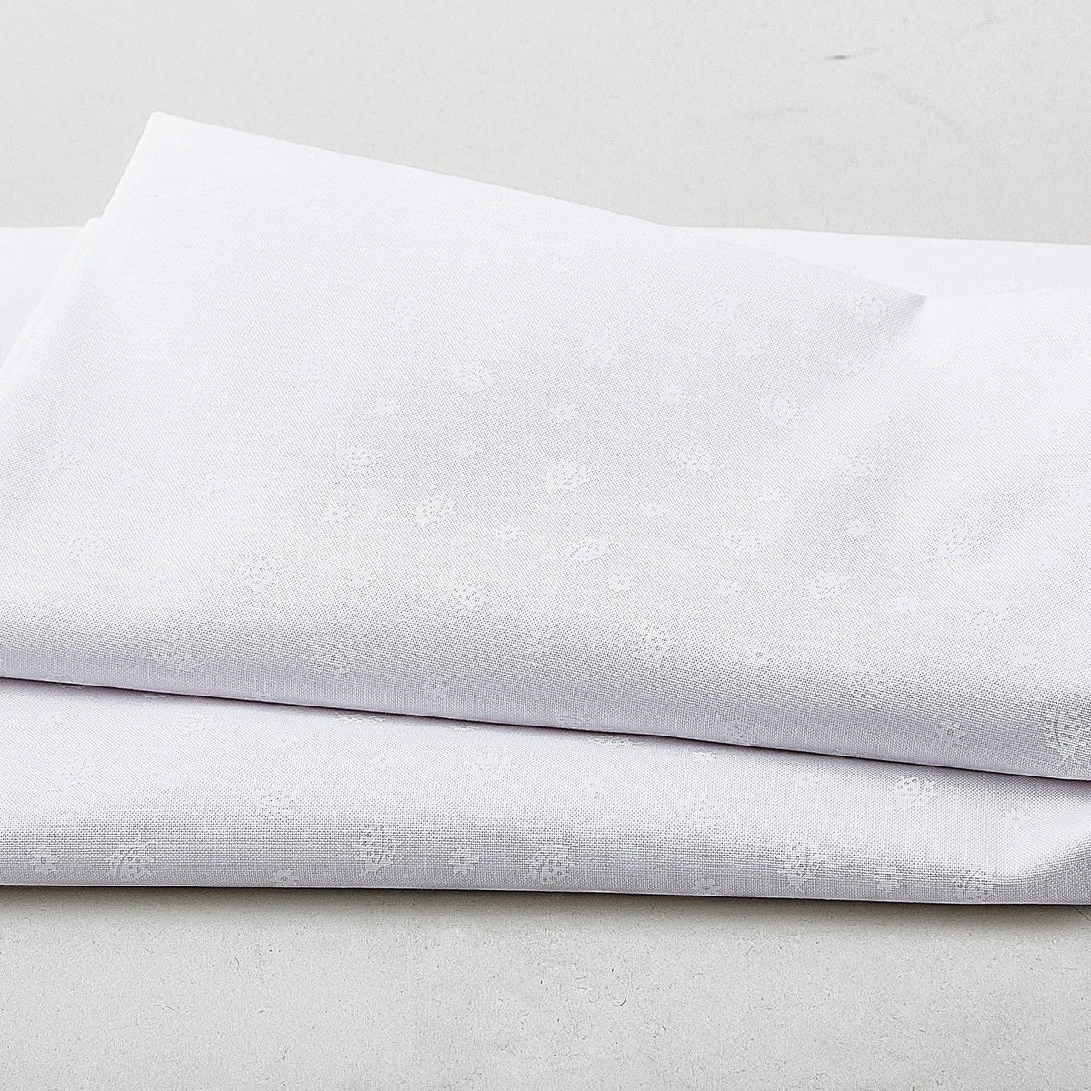 morning-mist-viii-lady-bugs-white-on-white-2-yard-cut