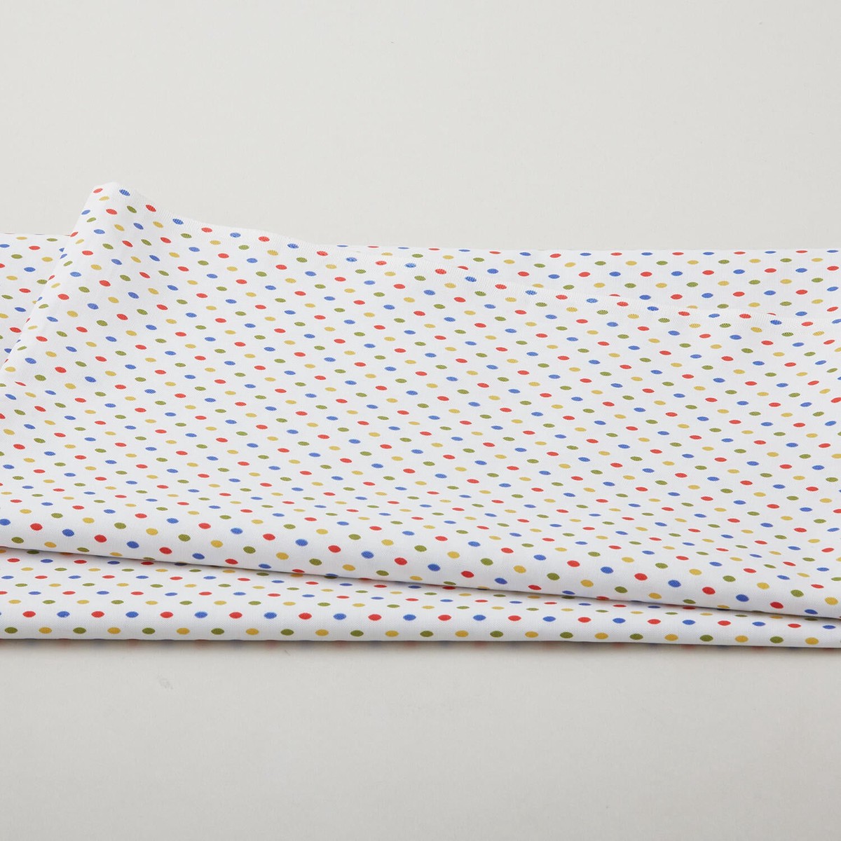 lucinda-favorites-dot-multi-2-yard-cut