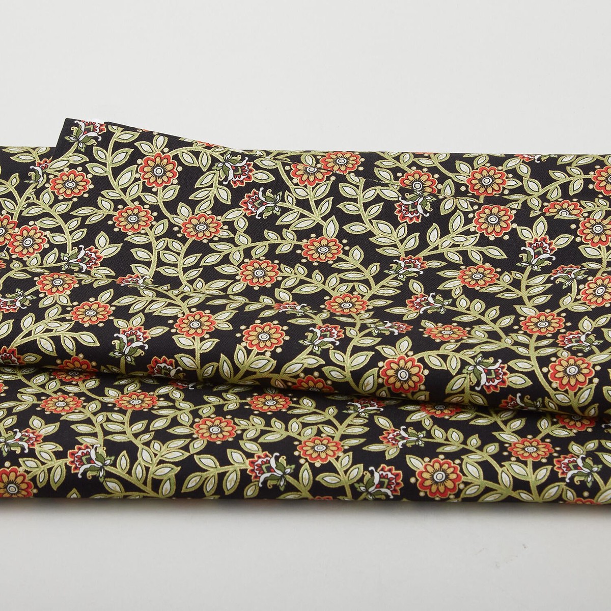 samsara-samsara-floral-trail-black-2-yard-cut