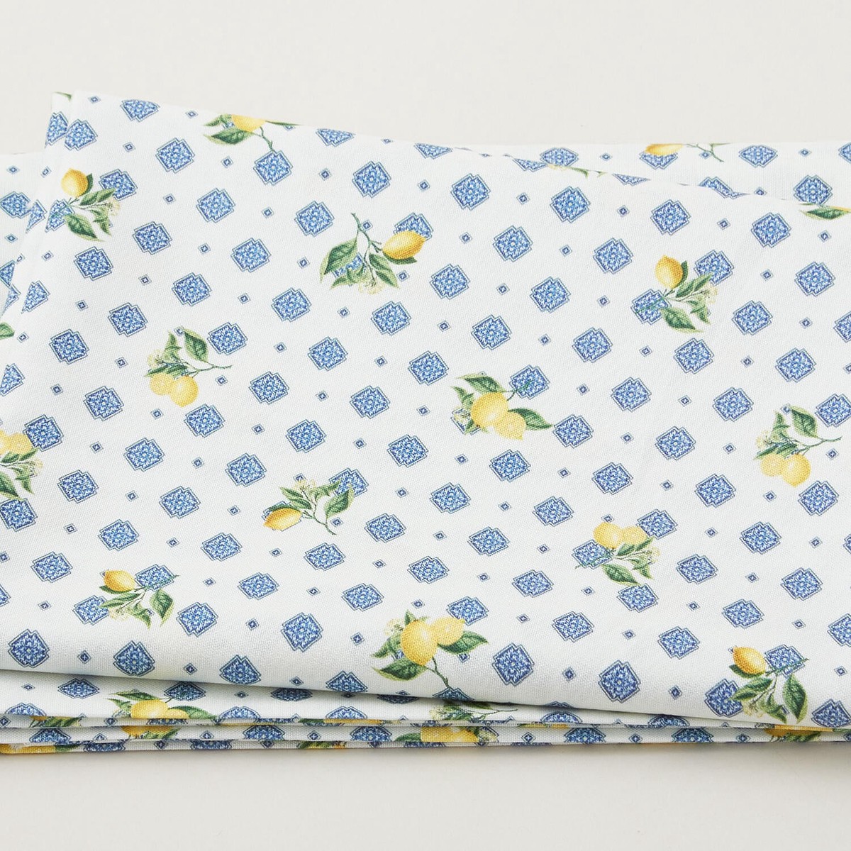 mediterranean-riviera-lemon-and-tiles-cream-2-yard-cut