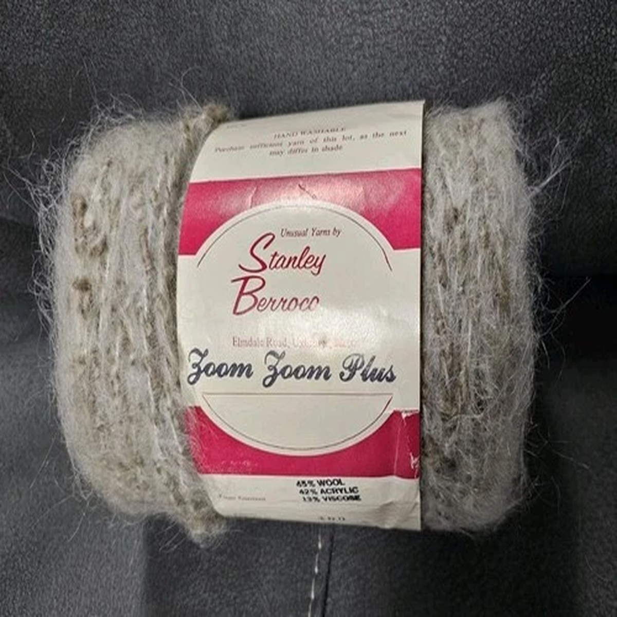 berroco-zoom-zoom-plus-yarn-wool-acrylic-viscose-off-white-beige-large-spool