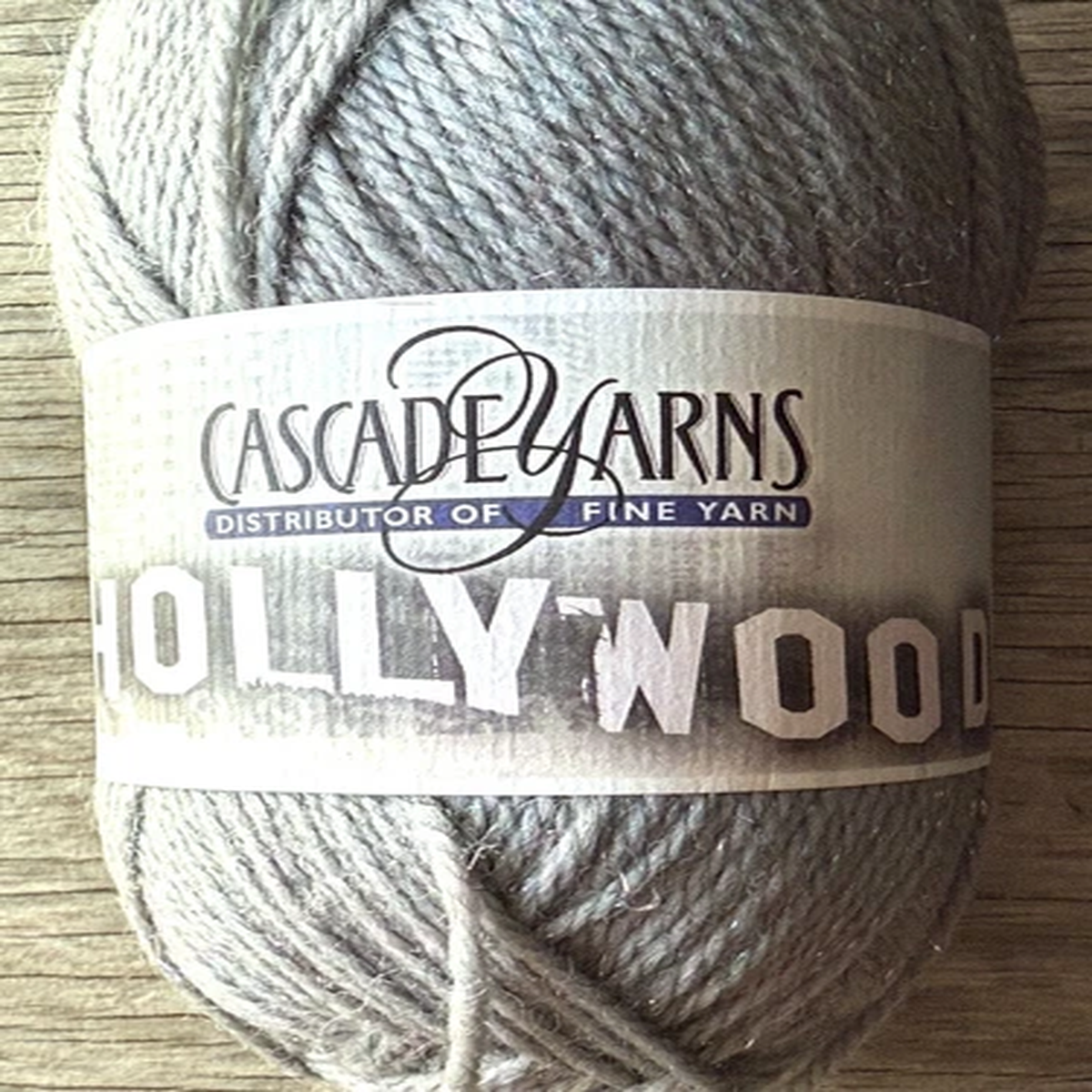 1-skein-gray-cascade-yarns-hollywood-sparkly-superwash-wool-acrylic