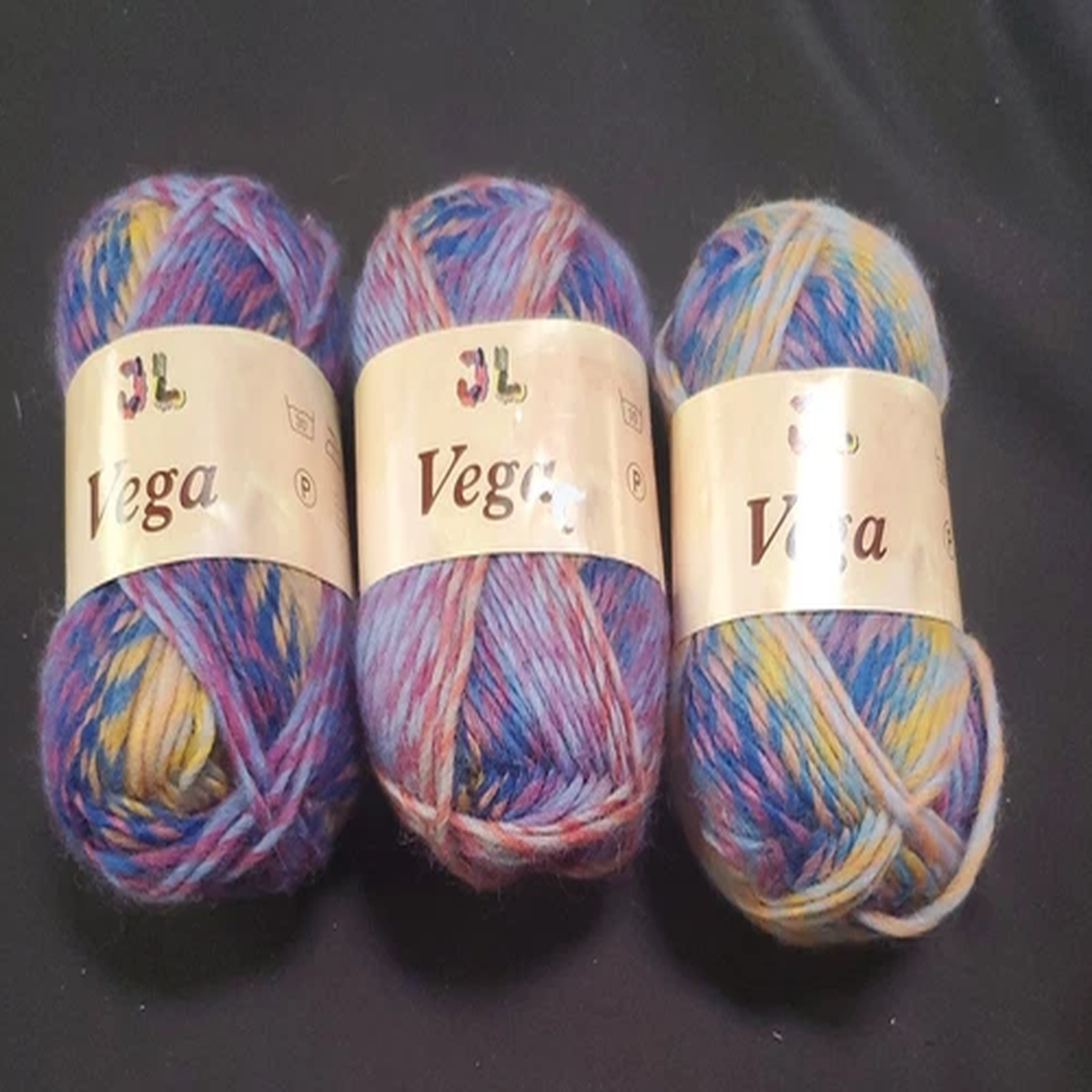 lot-of-3-skeins-jl-vega-100-wool-yarn-color-401-variegated-blues-yellows-reds
