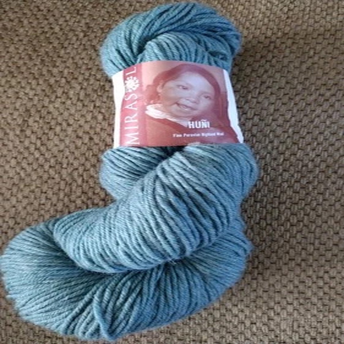 mirasol-huni-100-wool-yarn-from-peru-color-1017-malachite-100g-219yds
