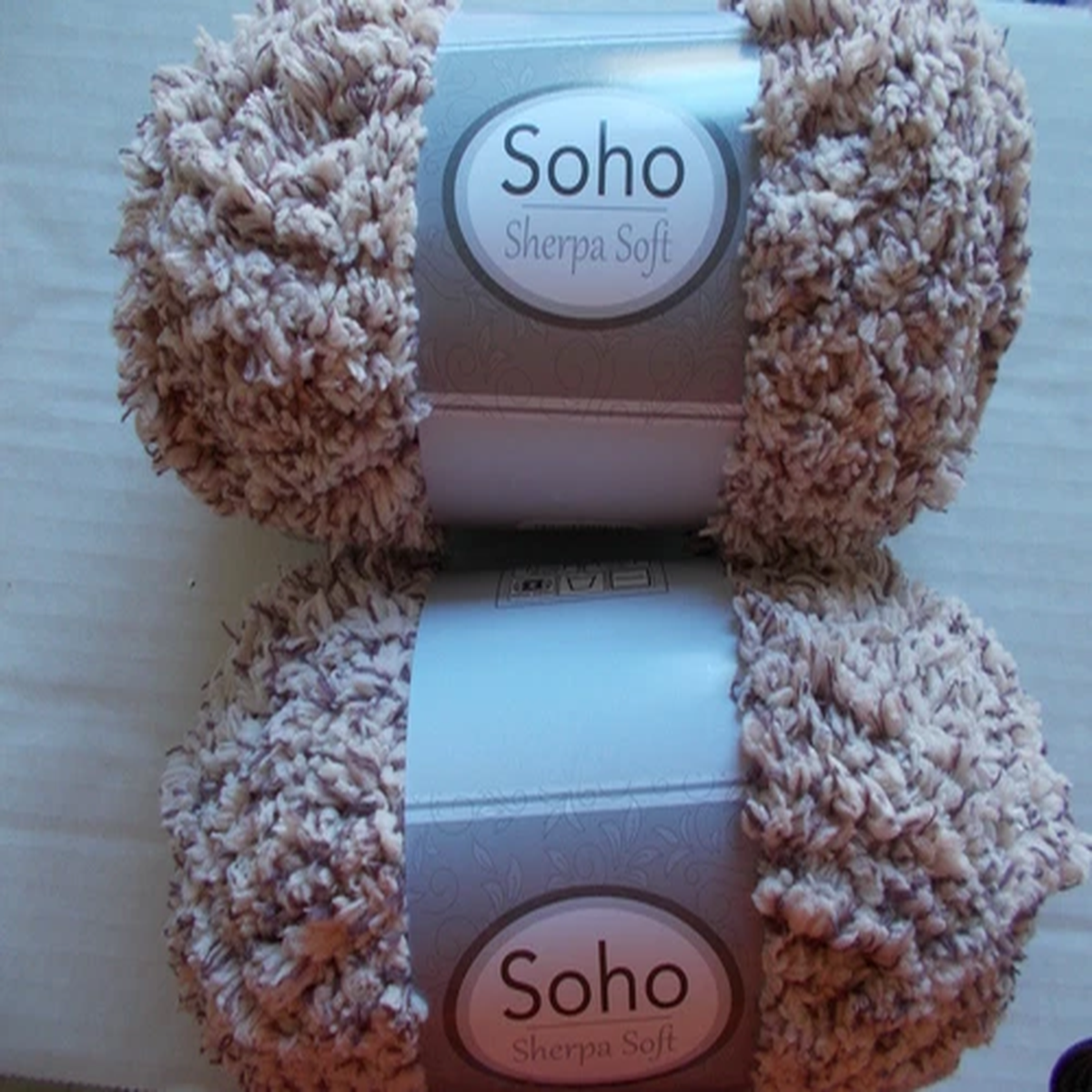 soho-sherpa-soft-fuzzy-super-bulky-yarn-weathered-lot-of-2-43-yds-ea