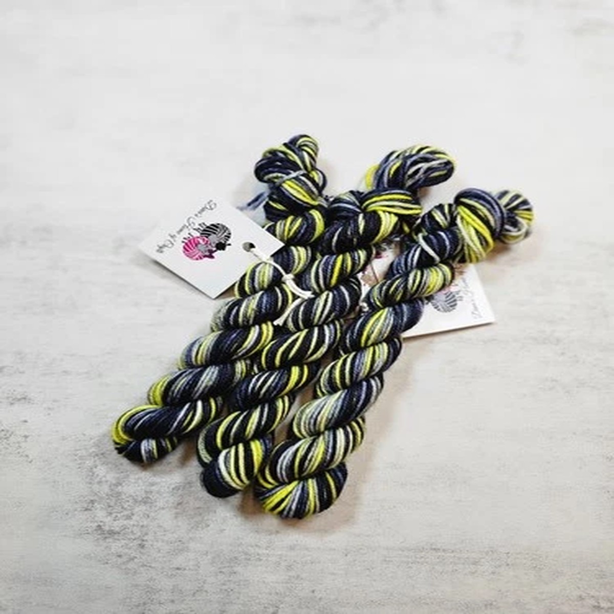 sw-merino-nylon-dk-weight-yarn-mini-d329-20-g