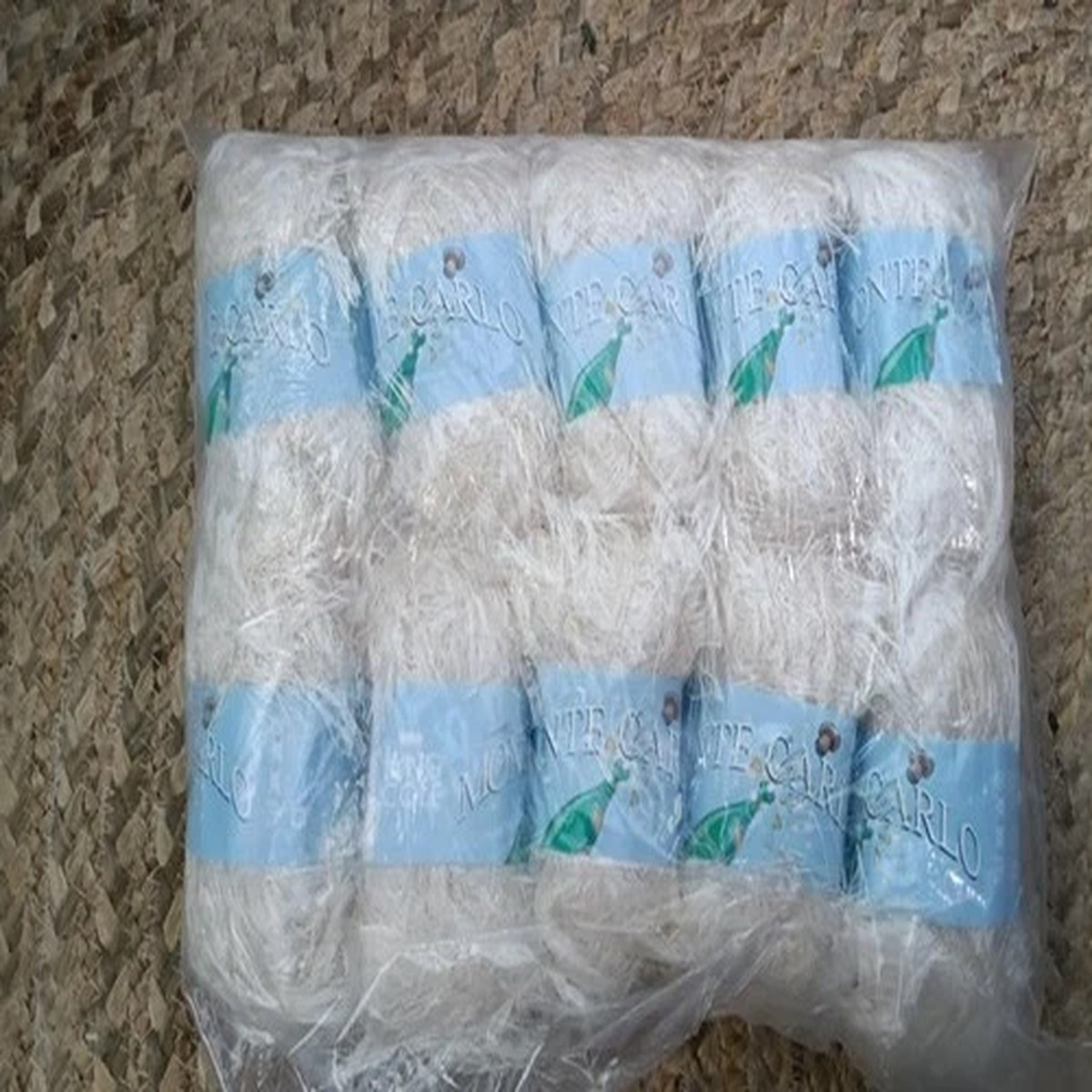 500g-king-cole-monte-carlo-709-cream-wool-yarn-4mm-dk-eyelash-plain