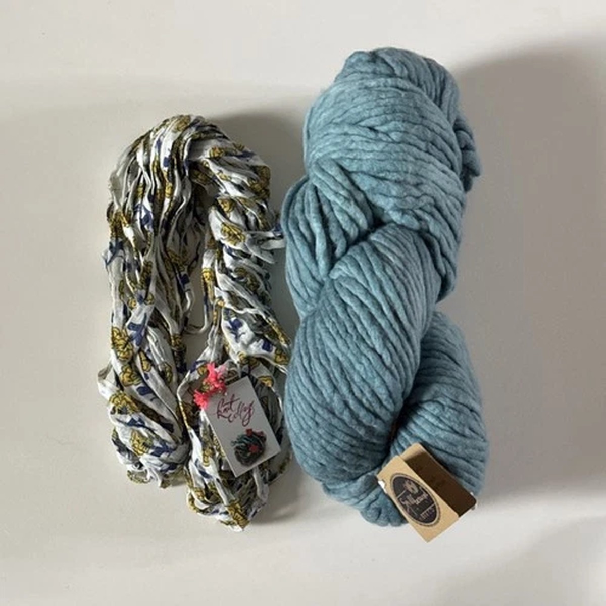 spellbound-fiber-co-earth-superfine-merino-wool-super-chunky-yarn-hank-blue-lot