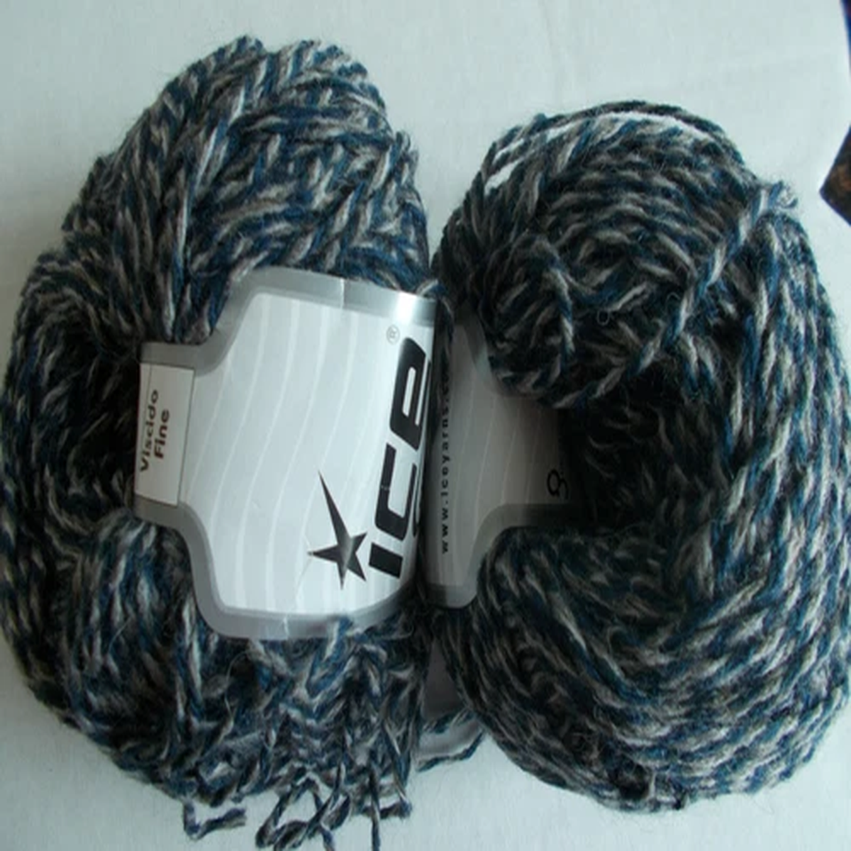 viscido-fine-twist-yarn-by-ice-yarns-navy-gray-lot-of-2-192-yds-each