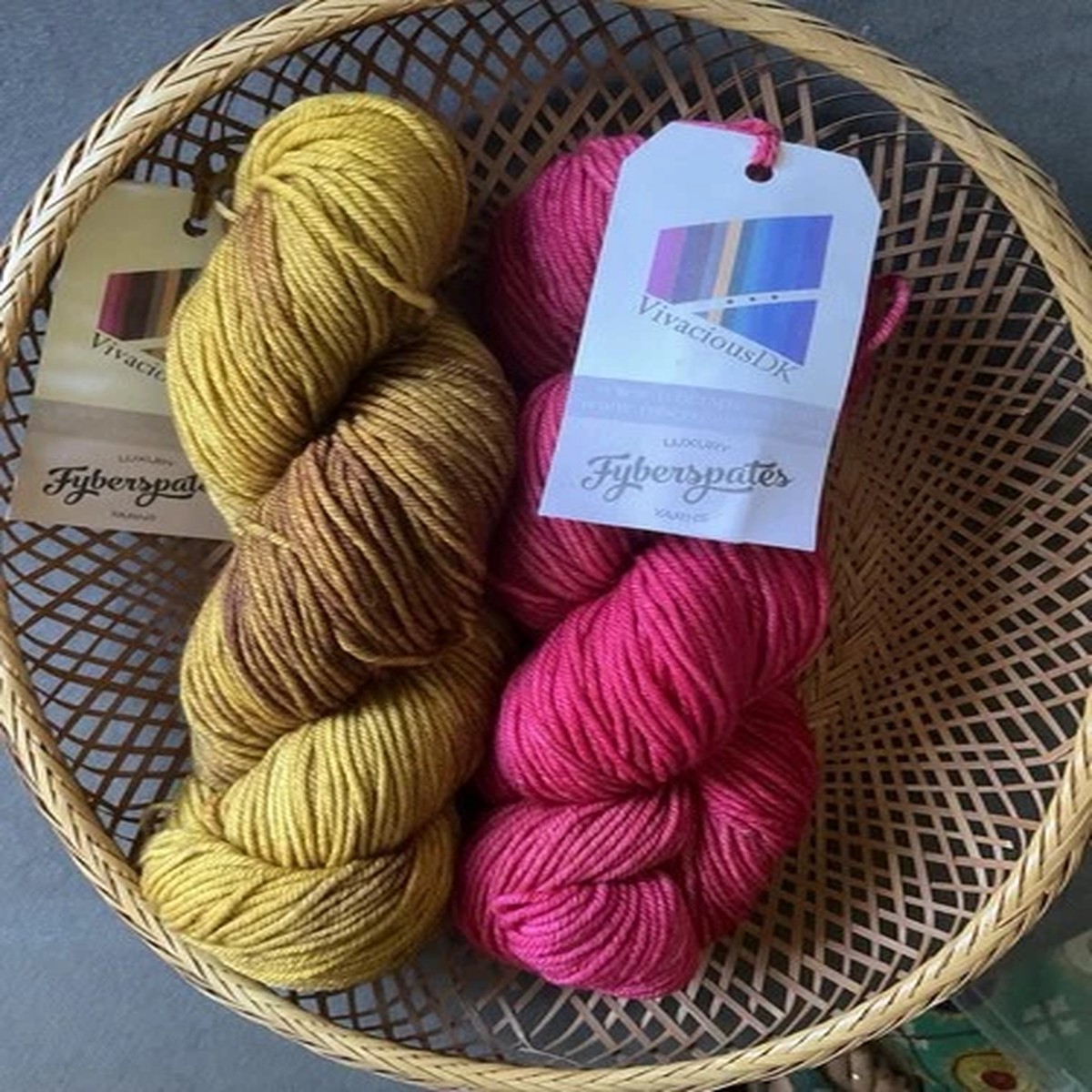 fyberspates-vivacious-dk-2-skeins-1-of-maple-syrup-1-of-strawberry-reduced