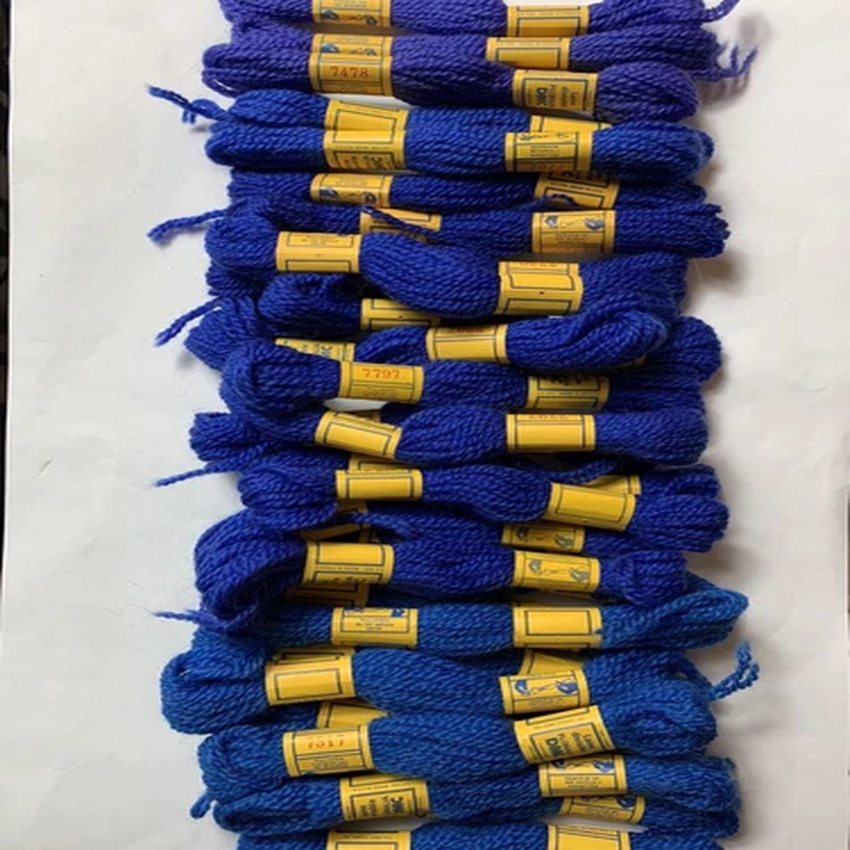 vintage-dmc-wool-yarn-laine-divisible-5-meters-lot-of-28-dark-blue-purple