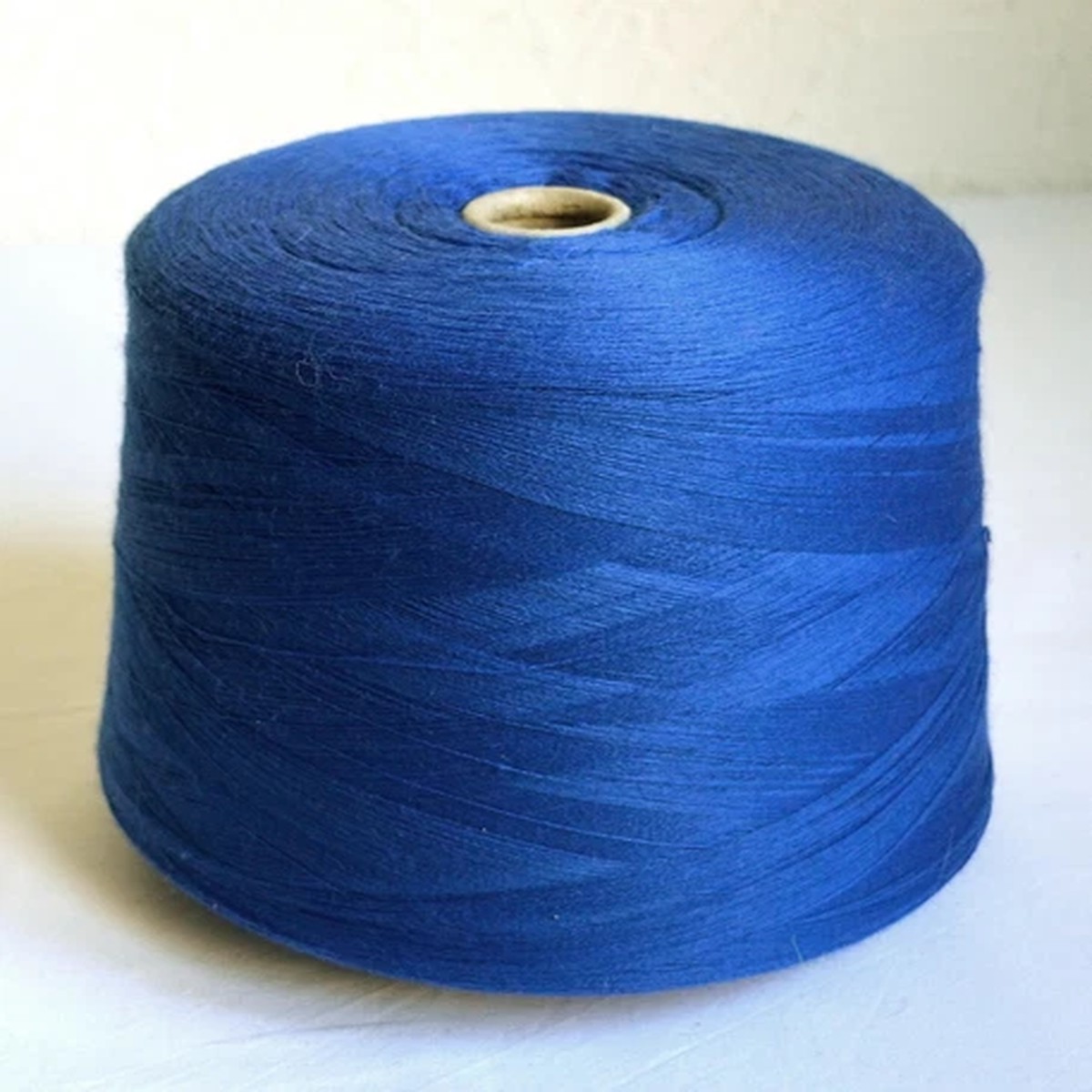 italian-merino-wool-yarns-3-92-lb-1780-grams-cone