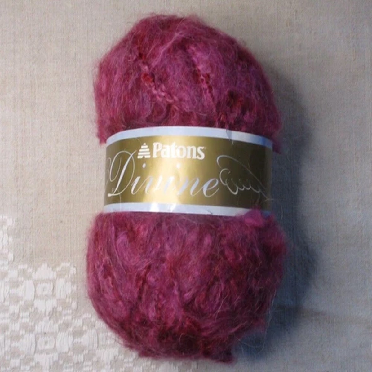 patons-divine-richest-rose-3-5-oz-142-yds-acrylic-mohair-polyester