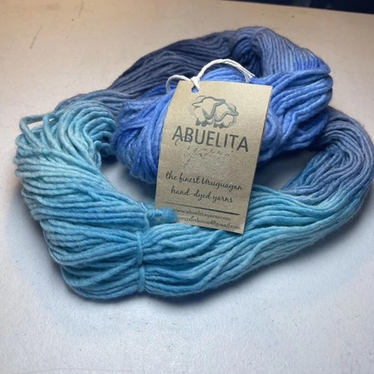 abuelita-yarns-100-merino-worsted-220yds-3-5oz-blue-turquoise
