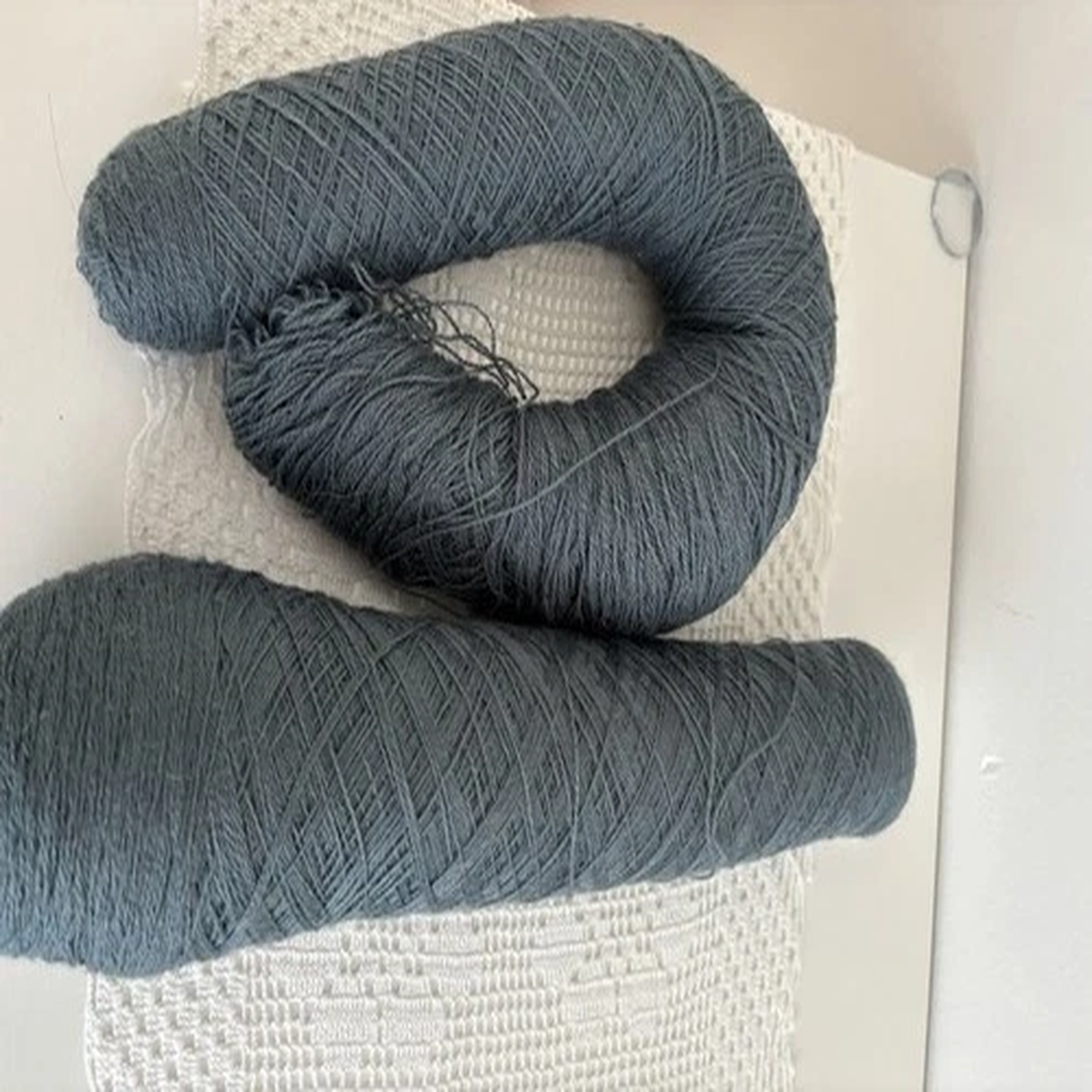 lot-of-2-skeins-wool-yarn