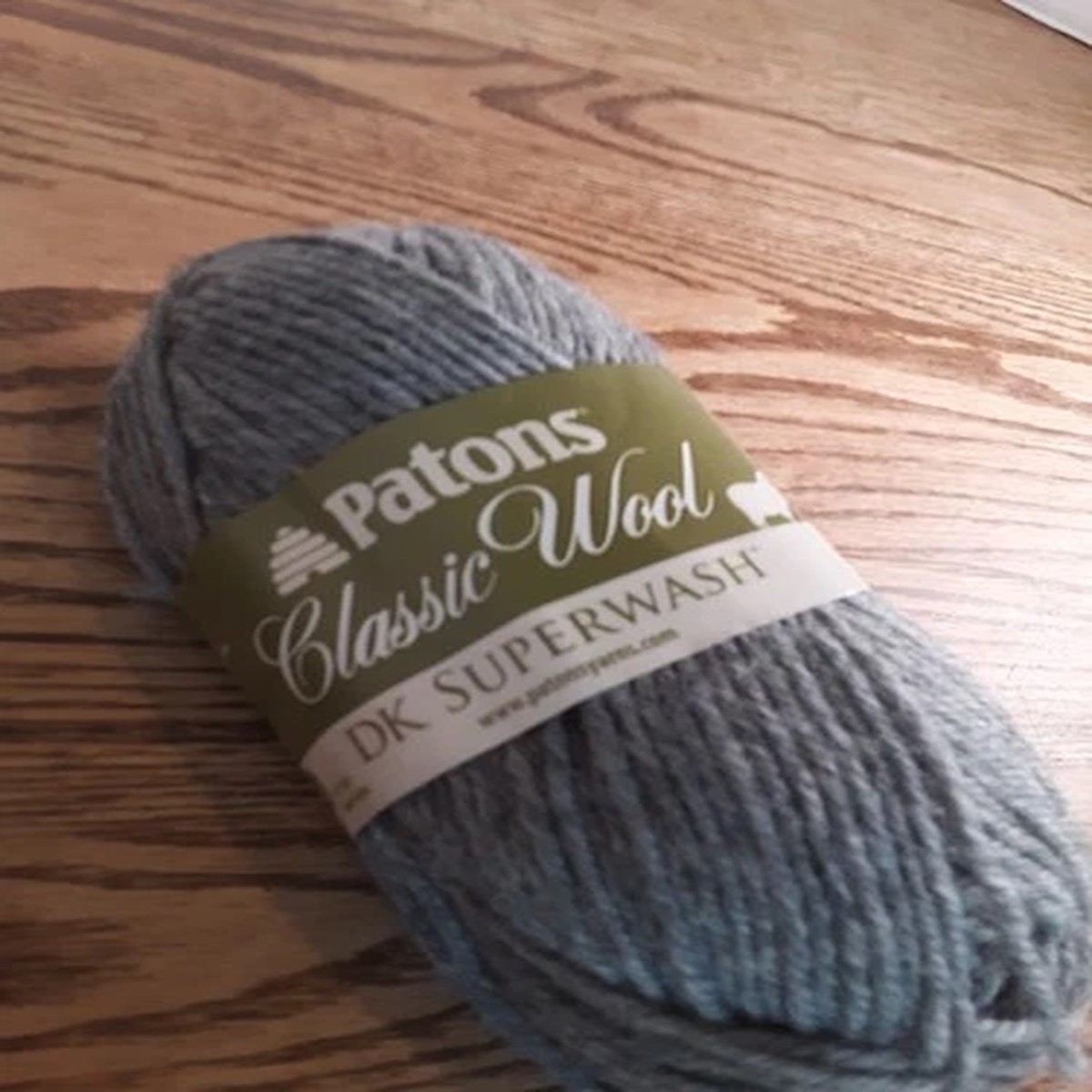 patons-classic-wool-dk-superwash-yarn-medium-gray-heather-100-pure-new-wool