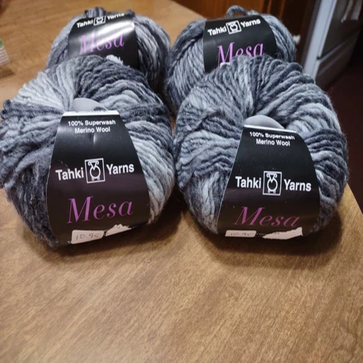 tahki-yarns-mesa-merino-wool-superwash-yarn-4-balls-new-colour-001-matching-lot
