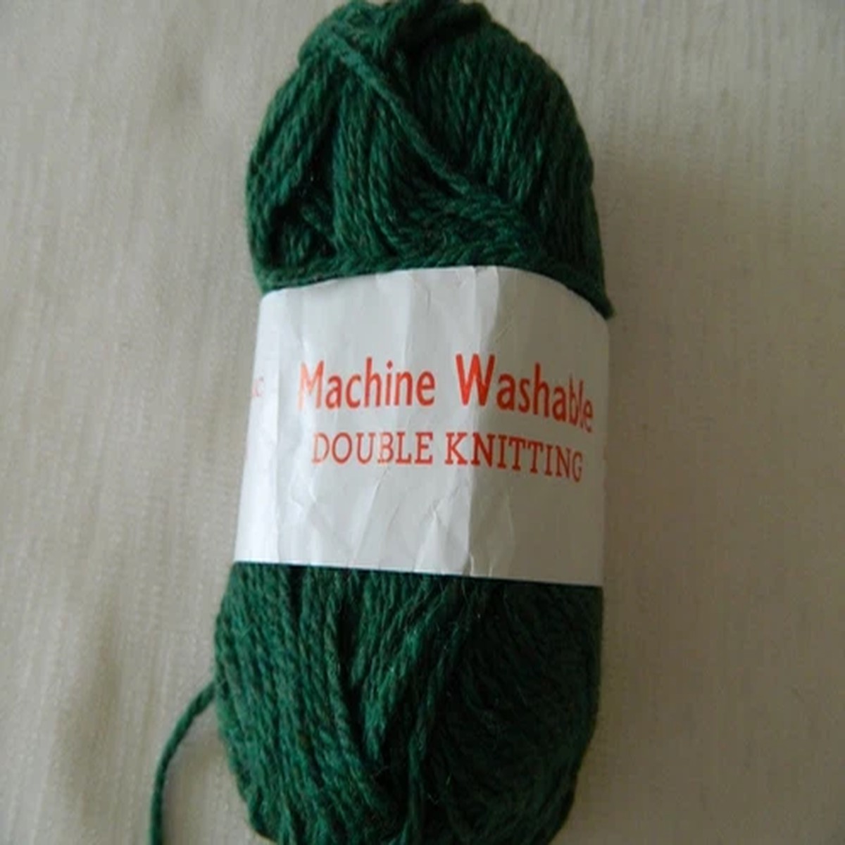 yarn-double-knitting-acrylic-wool-nylon-machine-washable-olive-green-25g