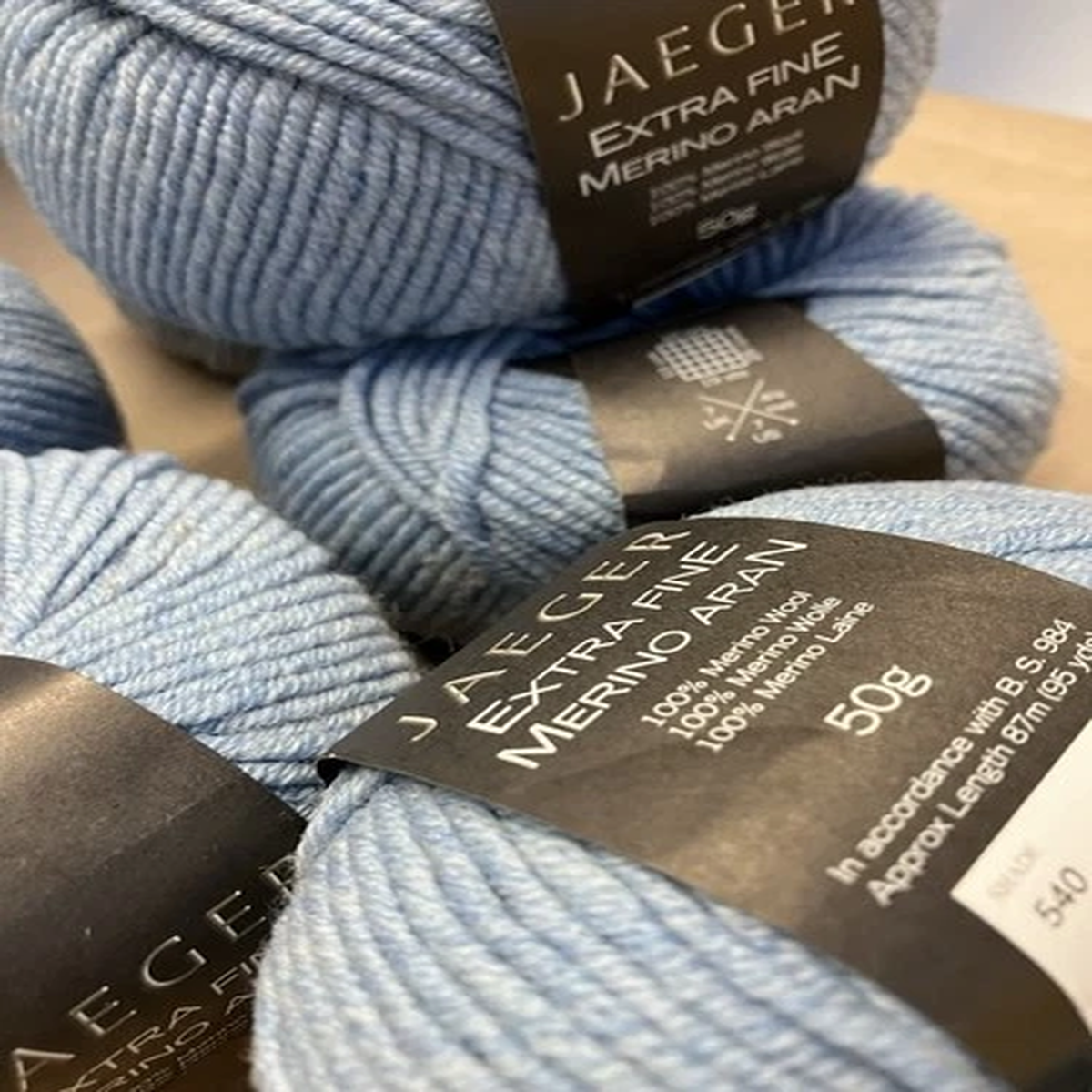 8-balls-jaeger-extra-fine-merino-aran-yarn-95-yds-color-540-blue-star