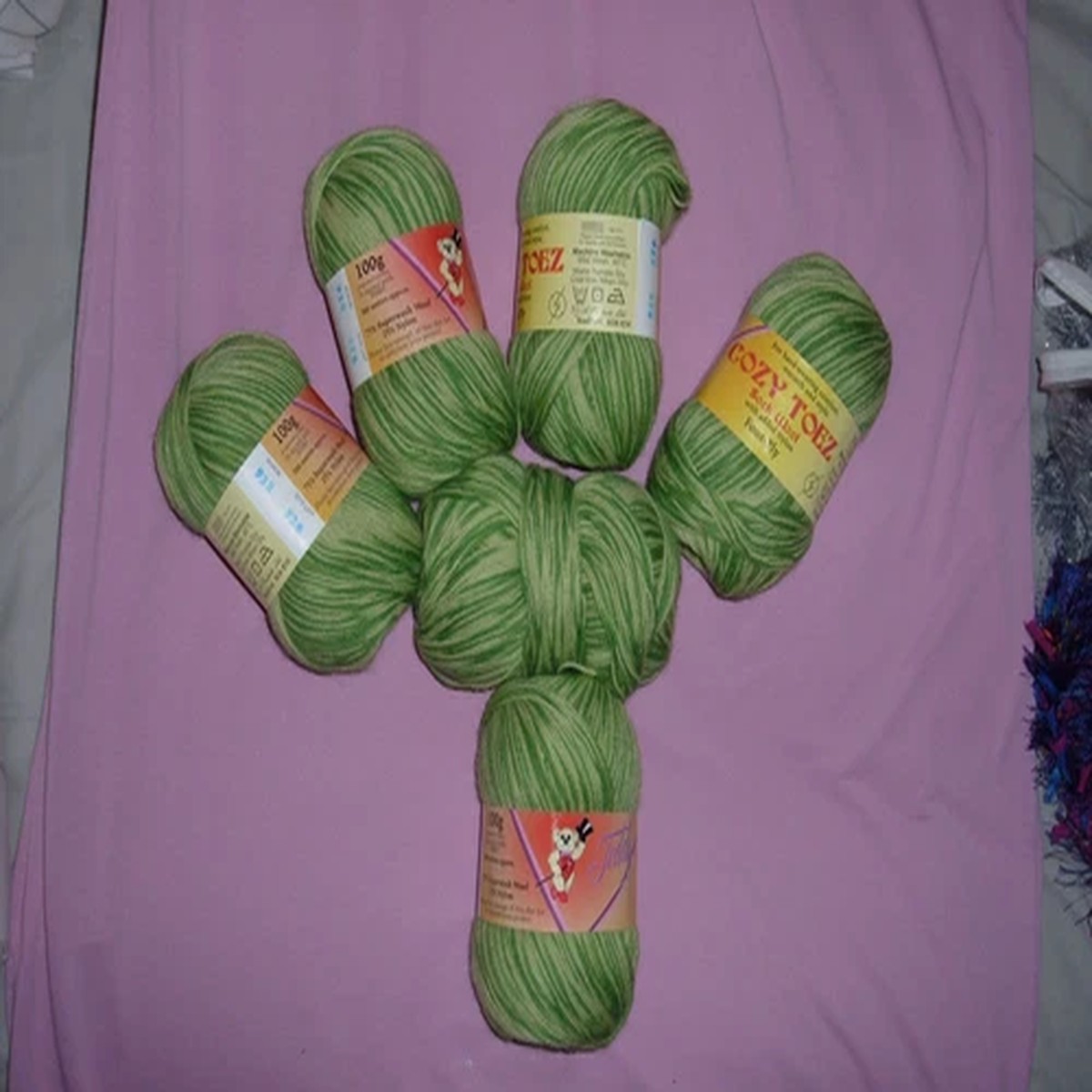 2ply-3ply-and-4ply-yarns-various-brands-100-to-the-rosie-charity