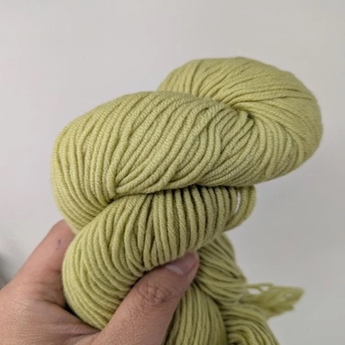 lot-of-2-plymouth-yarn-dk-merino-superwash-100-wool-130yd-1100-pea-pod-green