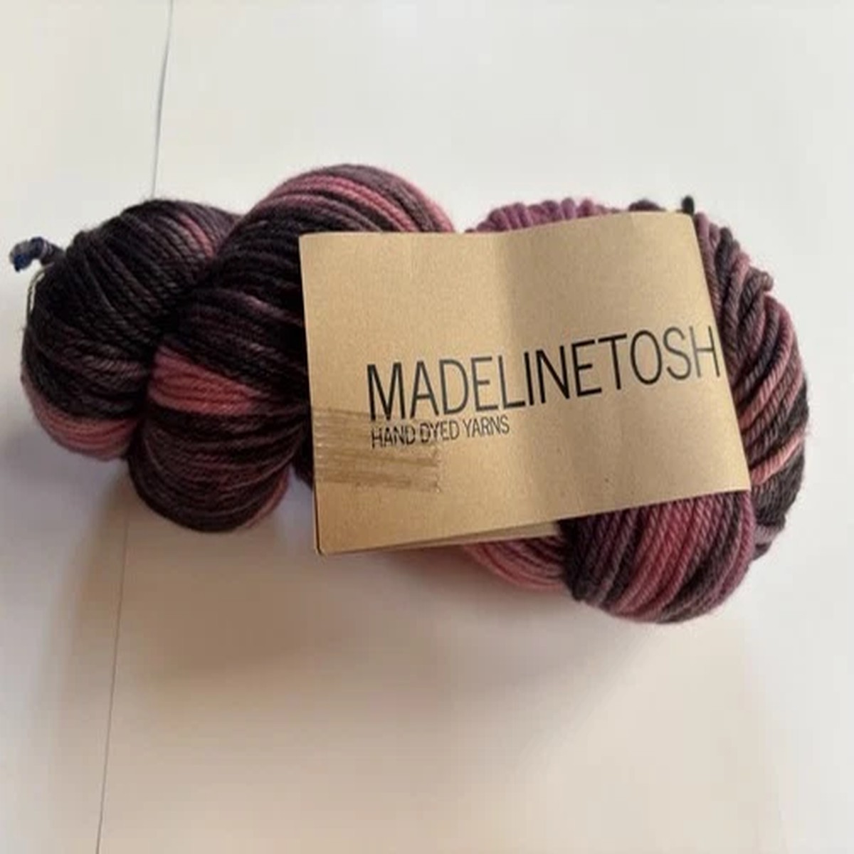 madelinetosh-hand-dyed-yarn-tosh-vintage-worsted-taaffeite-rare