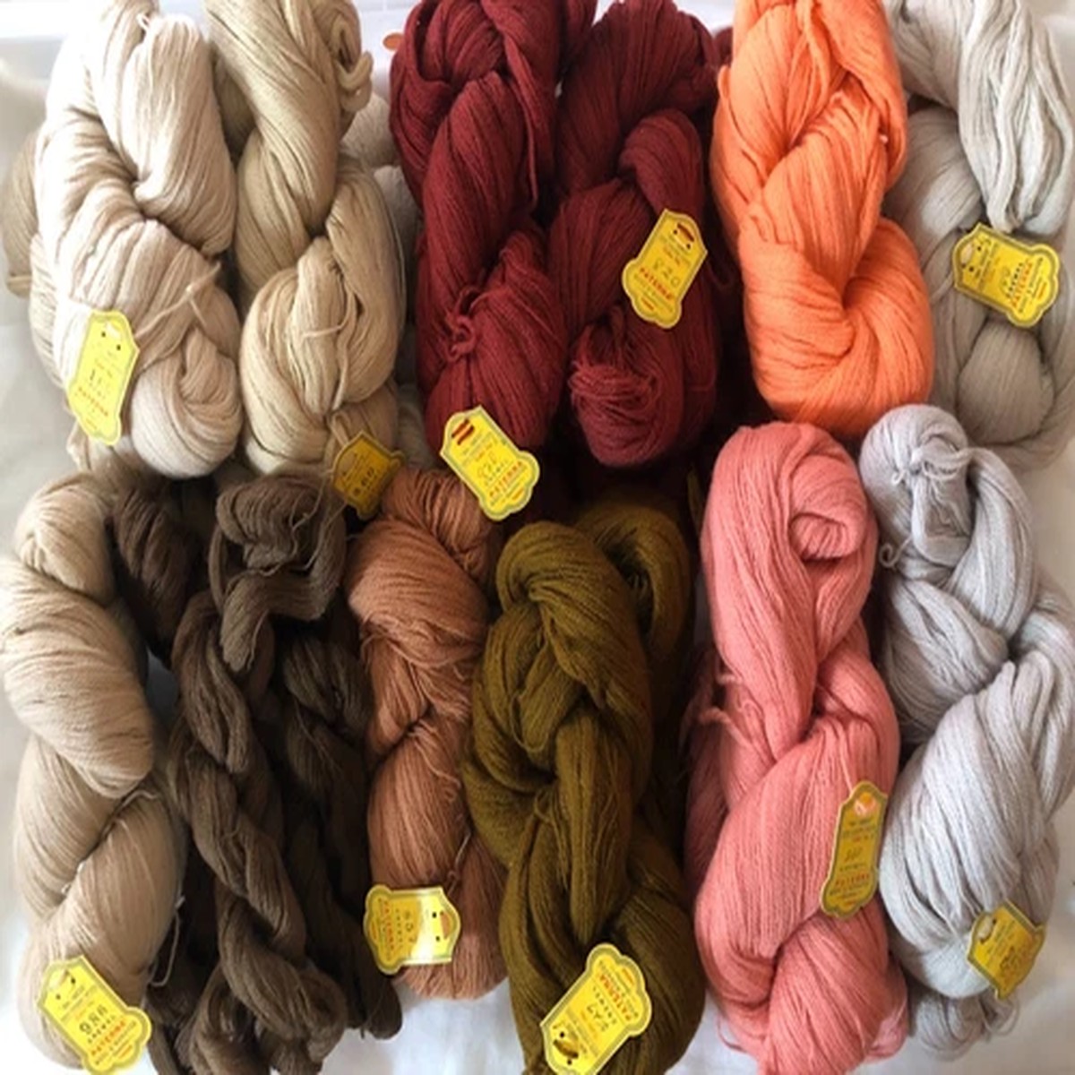 paterna-100-virgin-wool-worst-yarn-rn-16825-vintage-new-sold-per-lot