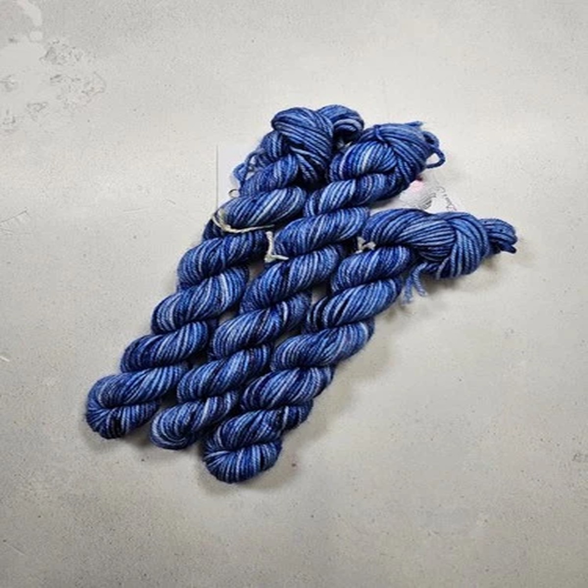 sw-merino-nylon-dk-weight-yarn-mini-d306-20-g