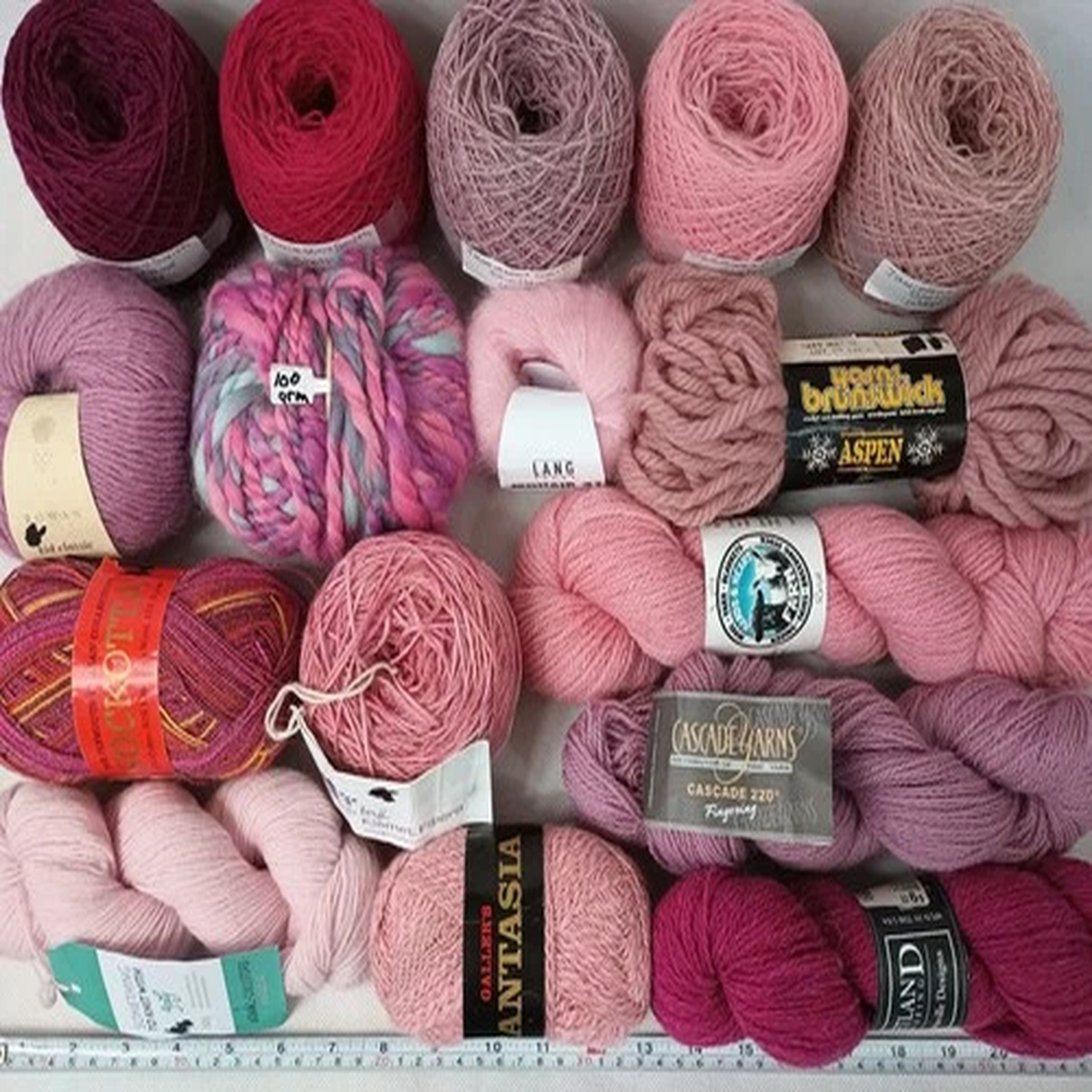 lot-of-16-pink-yarns-100-wools-blends-tonal-heather-ombre-fingering-sock-2-lbs