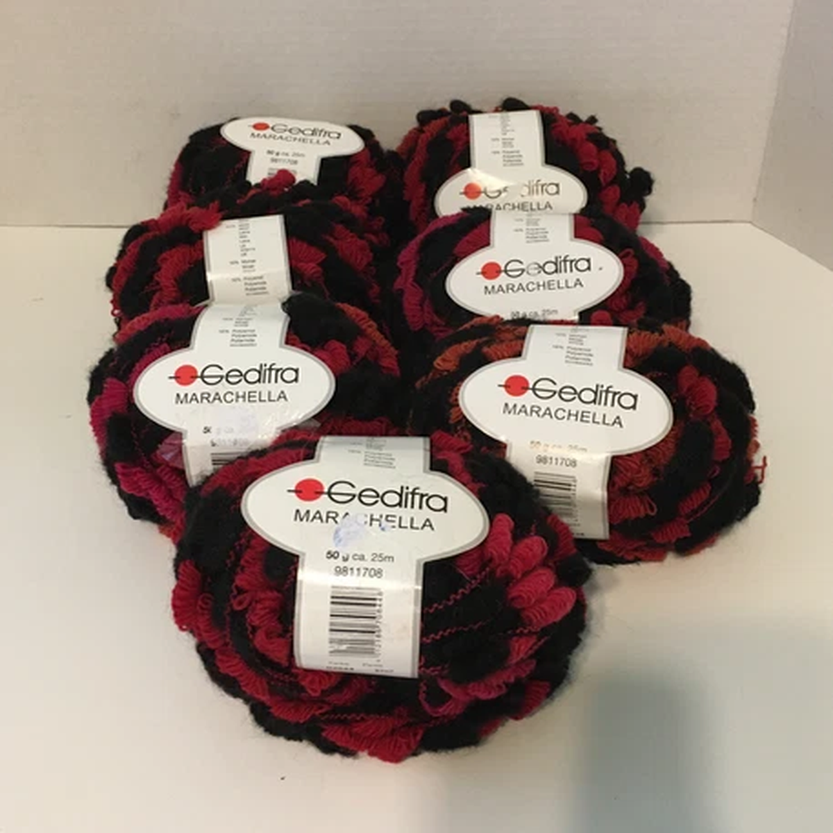 lot-of-7-gedifra-marchella-chunky-yarn-color-red-black