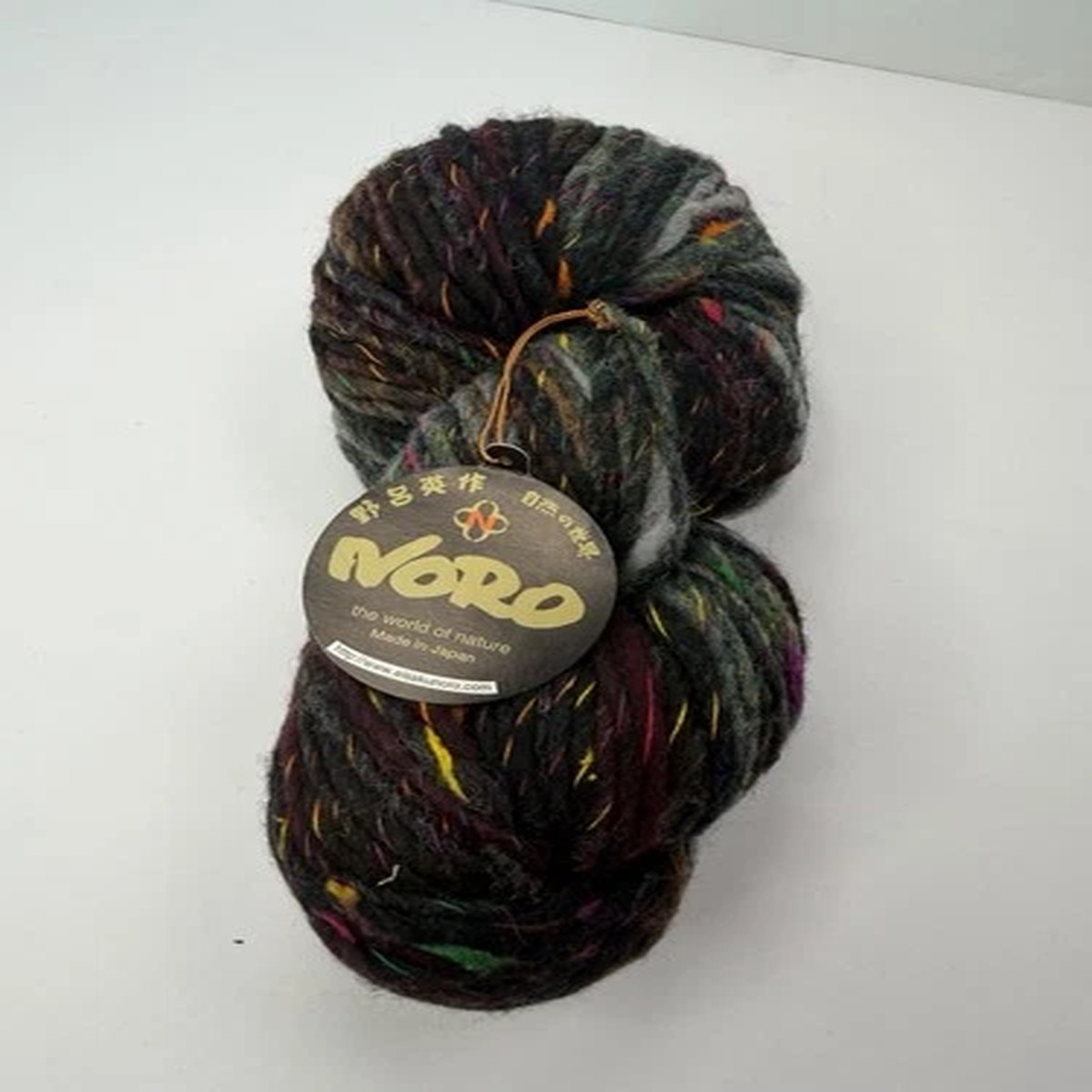 noro-yoroi-super-bulky-wool-cotton-silk-100-gr-col-no-2