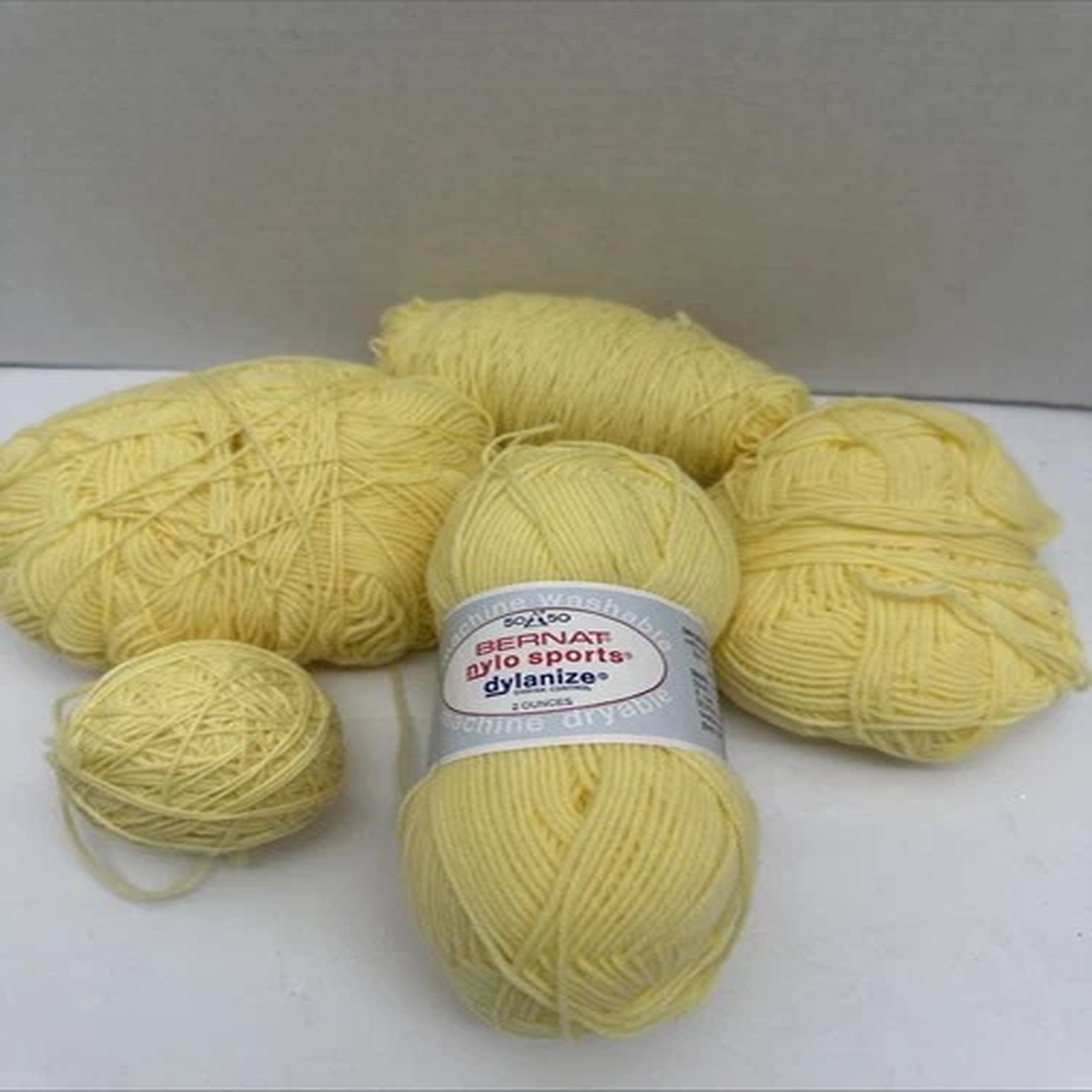 bernat-nylo-wool-nylon-yarn-dylanize-yellow-knitting-worsted-vintage-lot