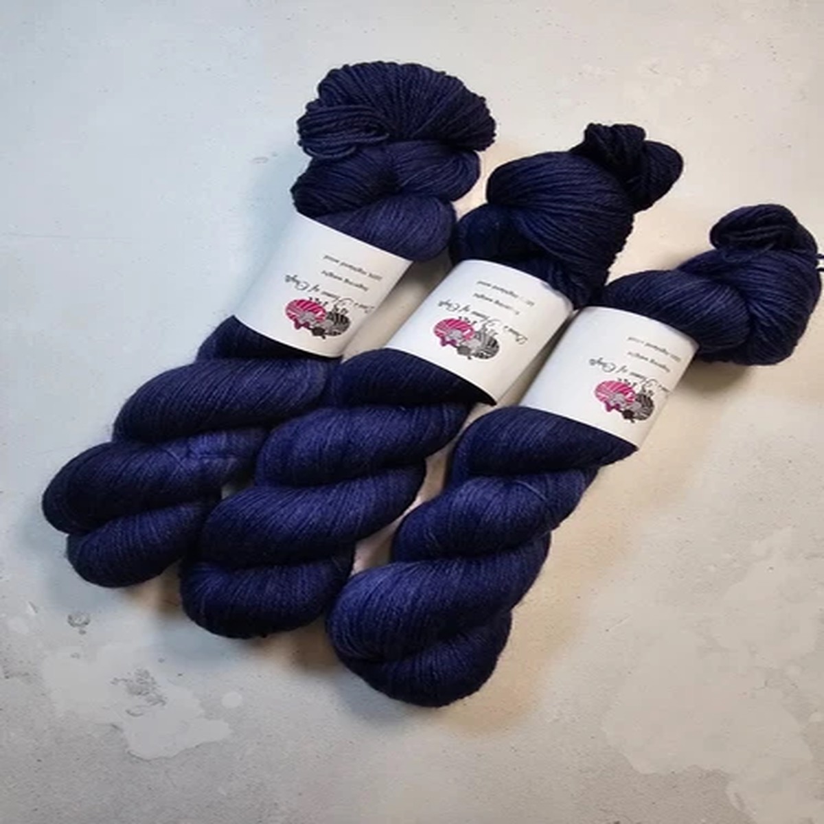highland-wool-yarn-4-ply-fingering-weight-100-g-navy