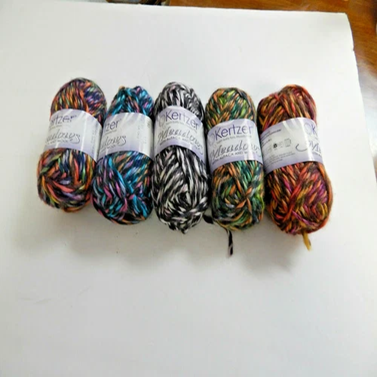 kertzer-meadows-yarn-chunky-alpaca-wool-acrylic-4-colors-soft