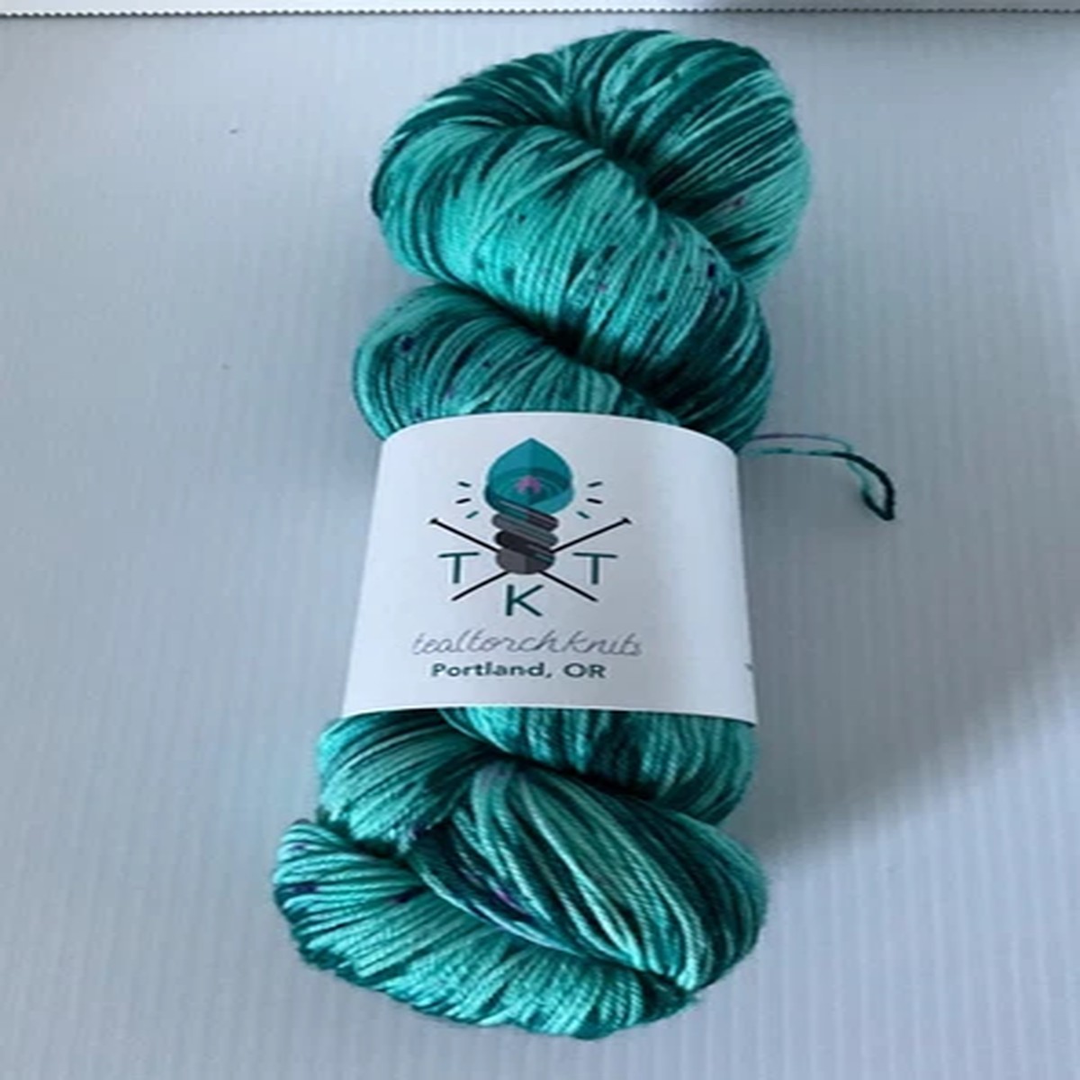 teal-torch-knits-ttk-evelyn-yarn-merino-wool-nylon-right-as-rain-100-gram
