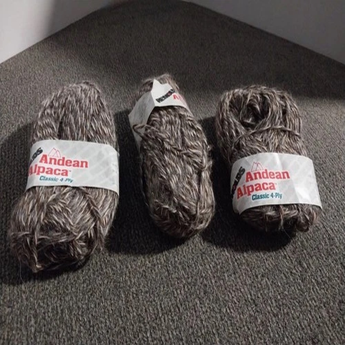 reynolds-andean-alpaca-4-ply-yarn-50g-110yds-color-949-lot-of-3
