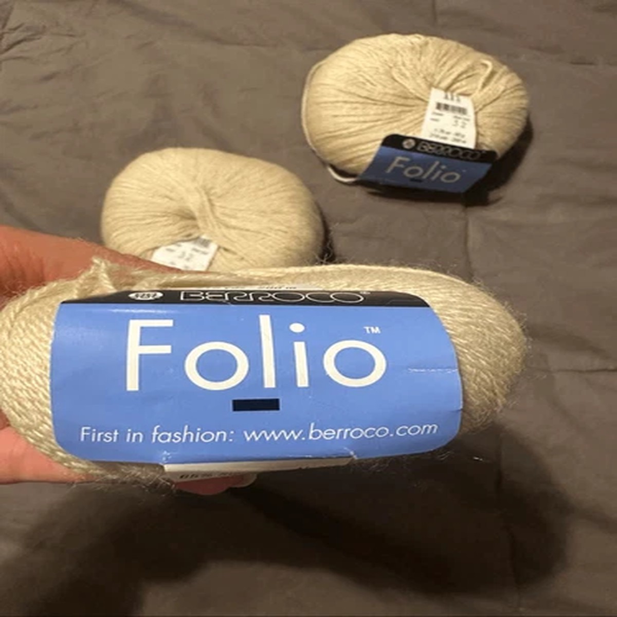berroco-folio-tan-cream-alpaca-blend-yarn-3-skeins-1-75oz-knitting-crochet
