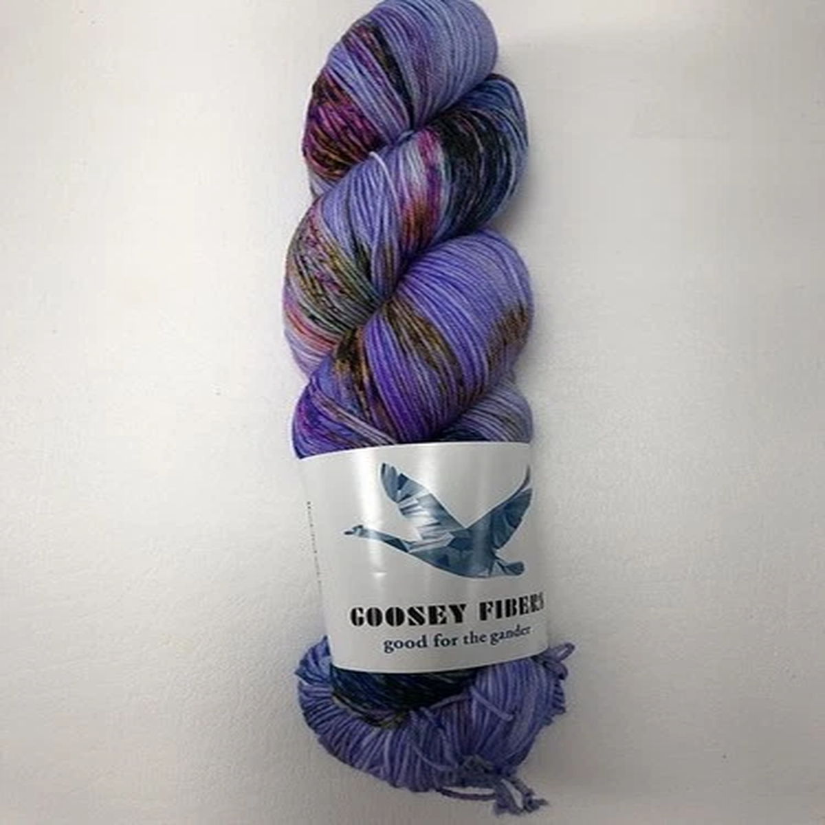 goosey-fibers-sock-fingering-yarn-superwash-hand-dyed-verigated-knitting