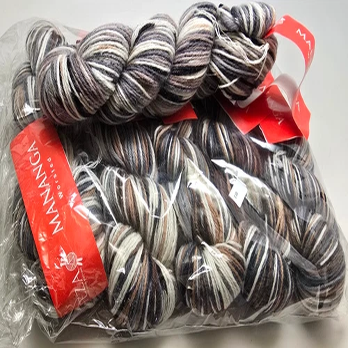 bag-of-5-mananga-handpainted-superwash-worsted-6k8-winter-woods
