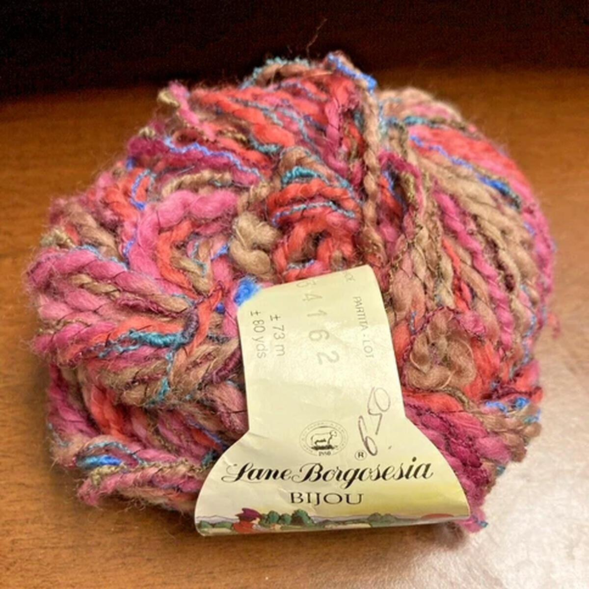 lane-borgosesia-bijou-yarn-98-wool-2-nylon-pinks-tan-blue-colors-italy