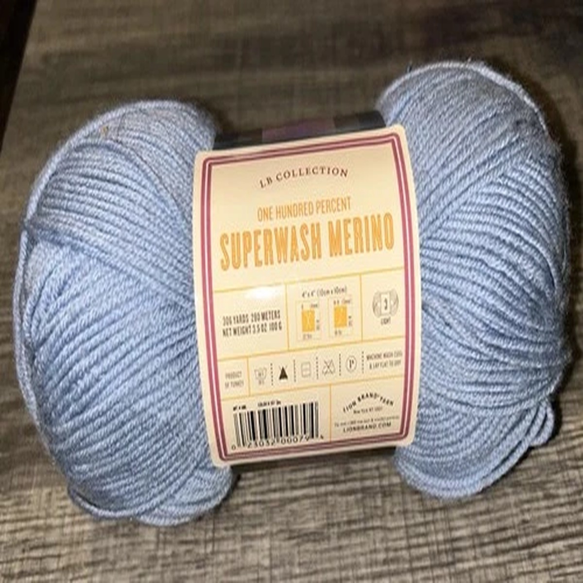 lb-collection-100-superwash-merino-yarn-sky-blue-3-5-oz-306-yds-nwt