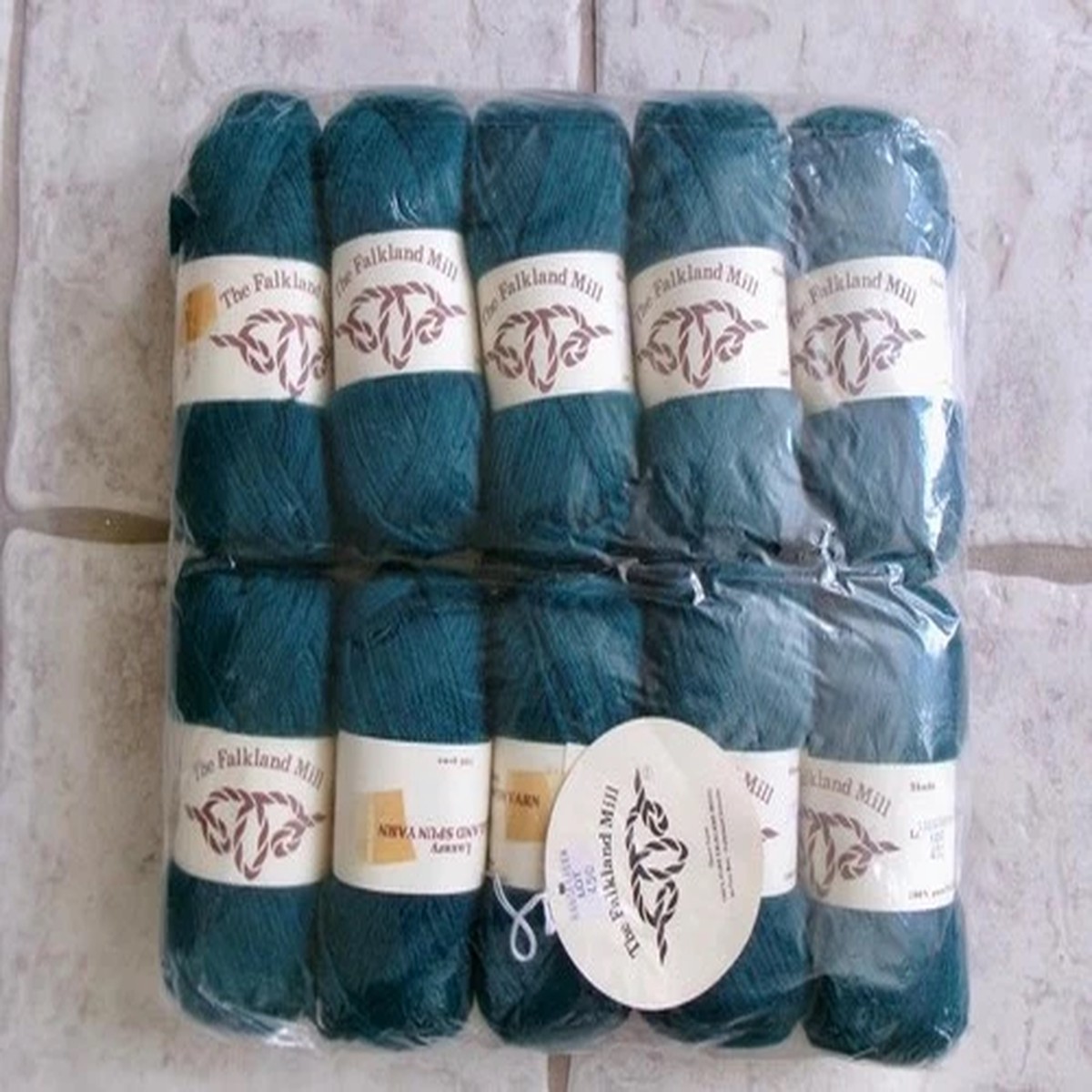 10-100g-skeins-pure-spun-wool-yarn-goose-green-by-the-falkland-mill-nos