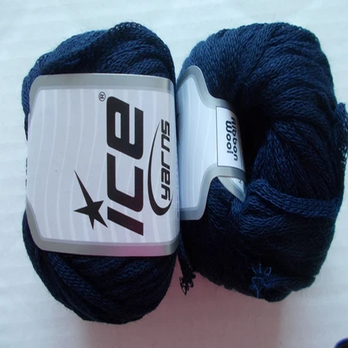ice-yarns-ribbon-wool-knit-texture-yarn-navy-lot-of-2-71-yds-ea