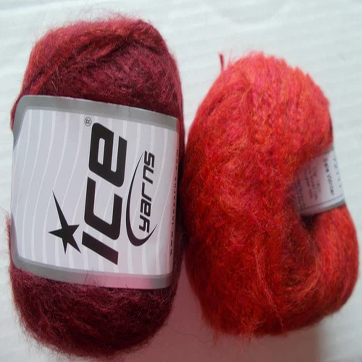 ice-yarns-winter-mohair-blend-yarn-gradient-red-tones-lot-of-2-198-yds-ea